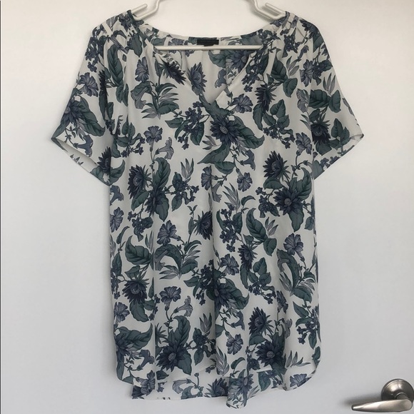Ann Taylor Tops - Ann Taylor floral short sleeve blouse